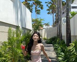 微密圈 – 一起来欣赏小猫咪ck的妹妹最新写真合集，颜值与才华并存！