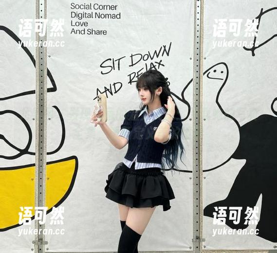 尤果网 - 发现晨曦的温柔灵魂：下载她的写真全集，重新定义美的境界