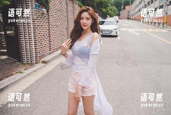 尤果网 - 李思宁高清户外写真大赏，尽享自然风光与人文魅力