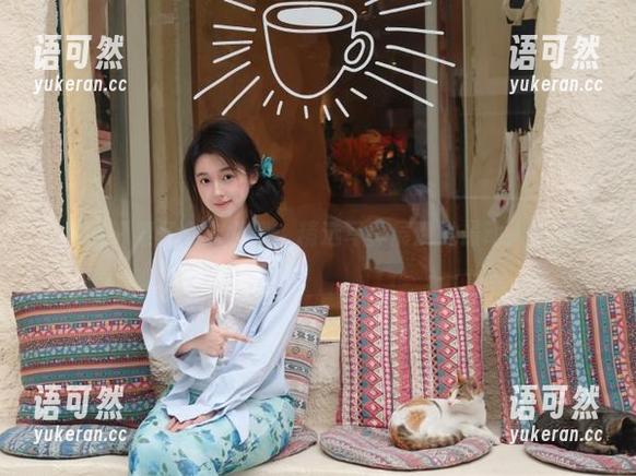 尤果网 - 栗子女友图集：精选写真展现她最动人的侧面