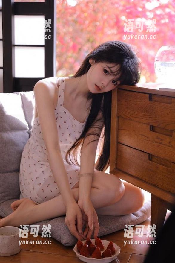 尤果网 - 米妮的温柔写真作品，网盘分享解锁你的视觉盛宴，赶紧下载！