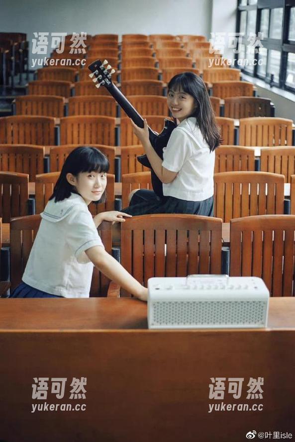 尤果网 - 让学姐贝拉带你飞：她的写真套图合集绝对值得收藏！