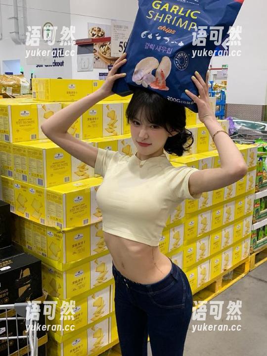 尤果网 - 把温暖带回家：赵娜娜棉袜写真原创壁纸原图分享