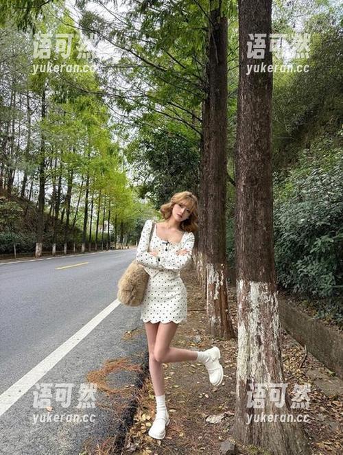 尤果网-赵雪 尤果网 - 探索赵雪的白裙魅力,精美写真免费下载,让你心动不已!