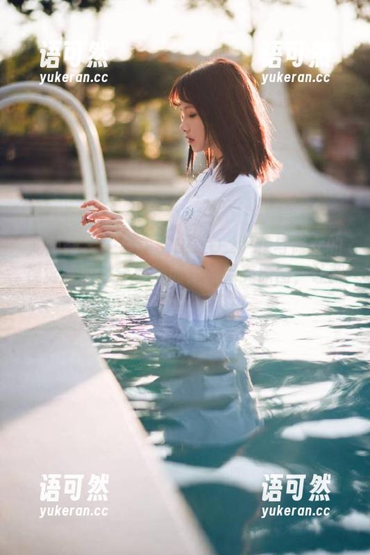 尤蜜荟 - 一场关于SOLO_尹菲与修女的视觉盛宴，分享她创作的绝美原图，让我们一起沉浸其中