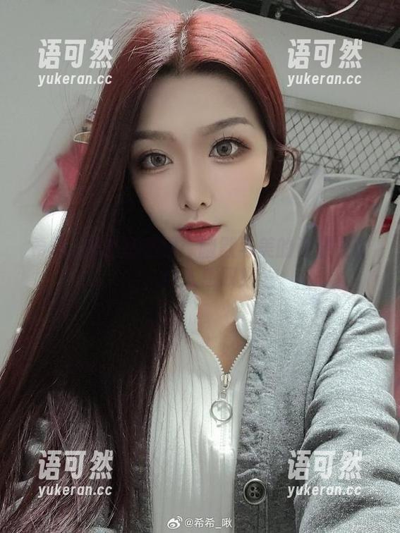 希希_啾浴室在线：幽默与美的资源交织，让人感叹！