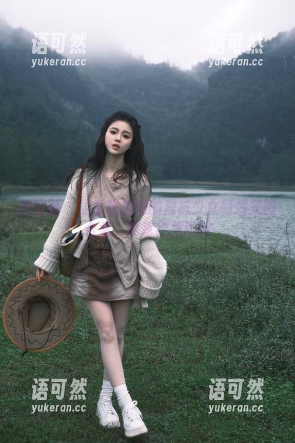 微密圈 - 让心跳加速的提袜少女制服美图合集，尽享绝美瞬间