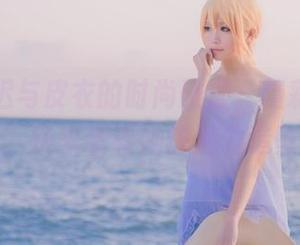 星之迟迟与皮衣的时尚碰撞，精彩写真分享，快来看看她的魅力造型！