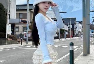 星颜社 – 免费下载焦糖可可的精选美足写真，感受她独特的风格与魅力！