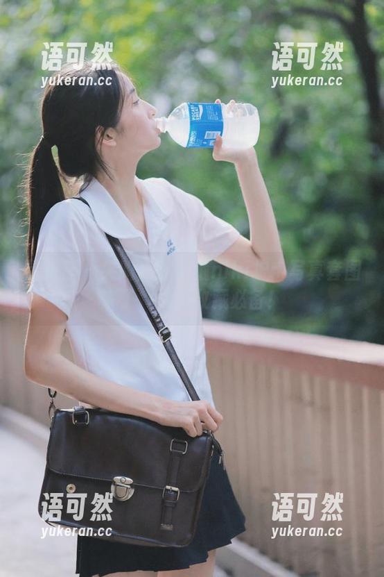 星颜社 - 尖叫！陈宇曦niki护士写真套图来了，资源收藏必备！
