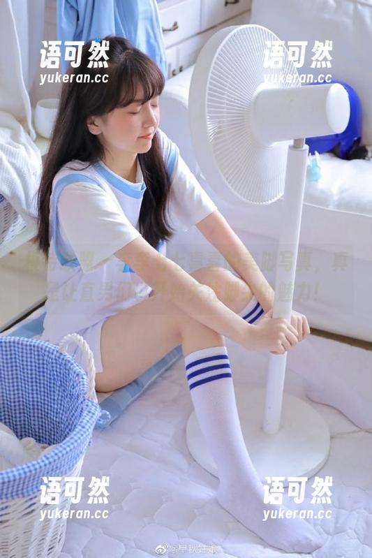 模特联盟 - 李李七七喜喜的美脚写真，真是让直男们也开始关注脚尖的魅力！