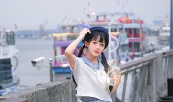 模范学院 – 探索周于希女孩的最新图集，捕捉青春的无限可能