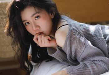 模范学院 – 让人心动的柳侑绮Sevenbaby睡衣美图，精彩资源纷呈不息！