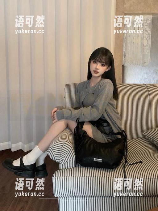 模范学院 - 快来瞧瞧！顾乔楠的最新户外写真资源，让你心醉神迷的美景！