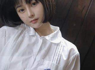 模范学院 – 不看后悔！顾乔楠姐姐的写真作品全集，快来下载遏制心跳的美丽瞬间！