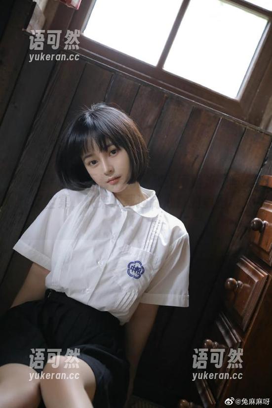 模范学院 - 不看后悔！顾乔楠姐姐的写真作品全集，快来下载遏制心跳的美丽瞬间！