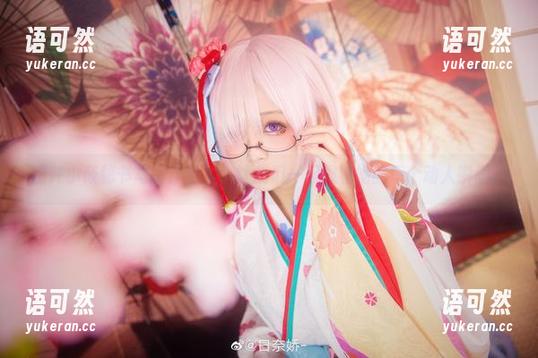 樱井小莜秘书写真作品集，让我们一起观看她的每个动人瞬间！