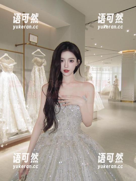 物恋传媒 - 小飞的俏丽的懵懂写真，带来免费视觉盛宴，快来下载吧！