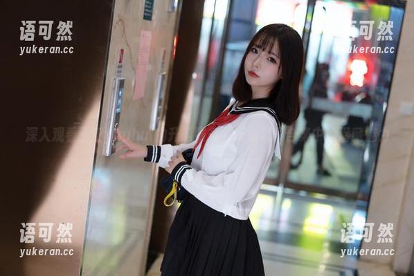 深入观看玉汇yuuhui的升舱服务，探索写真合集中的潜藏魅力