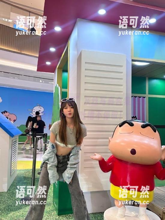 微密圈 - “相扑猫”灰丝写真合集分享，笑点频频，吐槽不停歇！