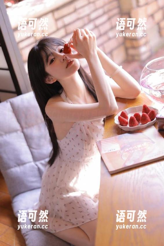 秀人网 - 在Cherry绯月樱的世界里感受裤里丝，精美照片尽显美图原创魅力