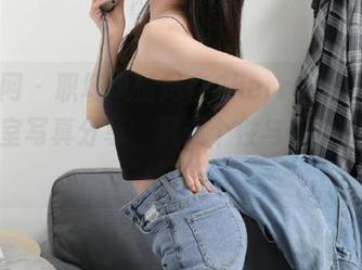 秀人网 – 职场风情尽在Cherry绯月樱的办公室写真分享，展现个性与专业的绝妙结合！