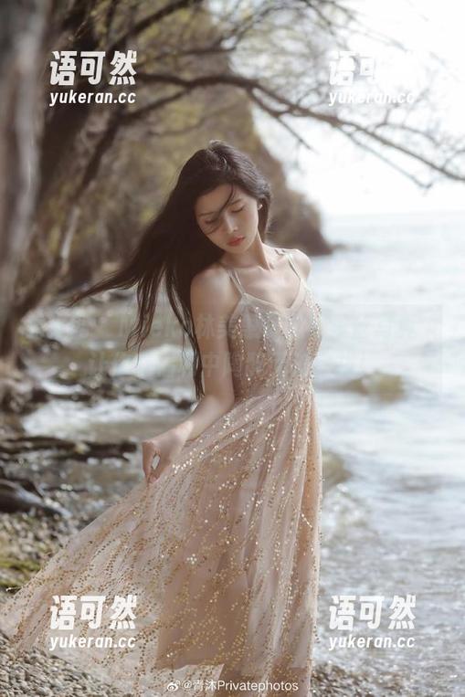 秀人网 - Mieko林美惠子携裤里丝写真，让你在福利中陶醉无法自拔！