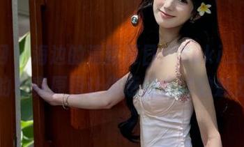 秀人网 – 海边的清新夏日：Suki_baby的写真原图让你感受海洋的魅力