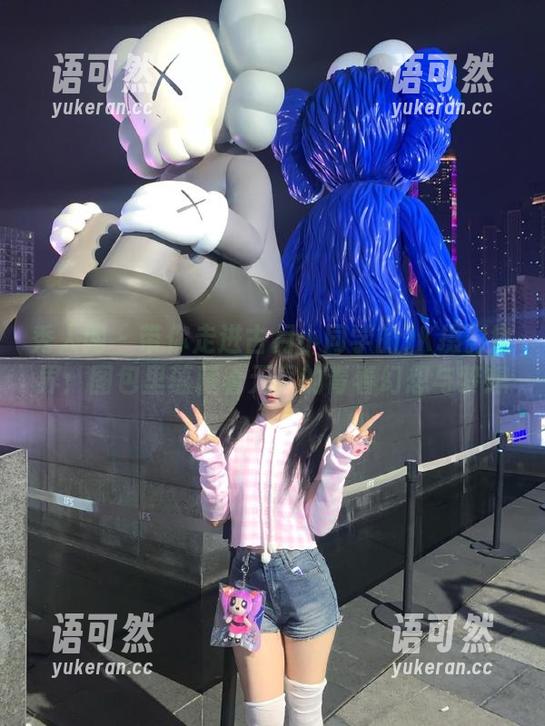 秀人网 - 带你走进古月小同学的JK摄影世界：图包里蕴藏着无尽的青春幻想与梦想