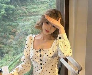 秀人网 – 领略大琪琪Emily透明艺术，免费照片资源让你随时随地享受她的魅力！