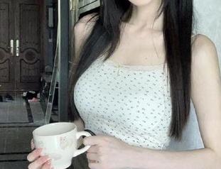 秀人网 – 最新动态：子纯儿Annie浴室写真原图，带您体验前所未有的清新感