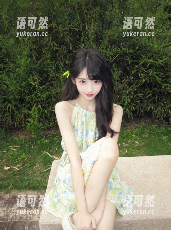 秀人网 - 沉浸在孟狐狸FoxYini的秘密中，图册原图带你踏上可爱之旅！