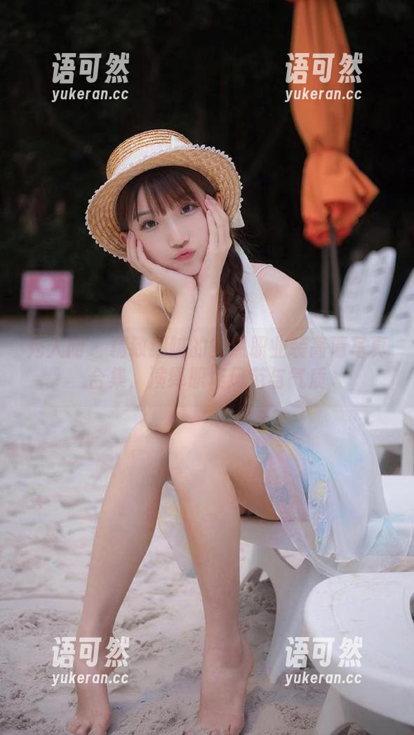 秀人网 - 精致细腻的安然职业装高清写真合集，演绎职场风范与气质