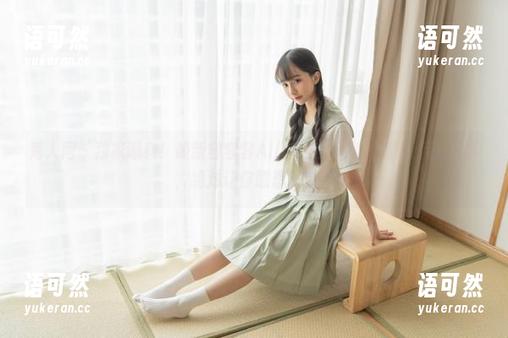 秀人网 - 独家曝料！最新容容容Alice学妹写真资源背后的故事，绝对让你意想不到！