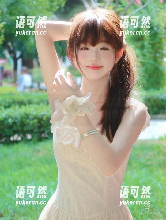 秀人网 - 纵享在线糯米nm眼镜的创意写真，珍贵资源与你共享！