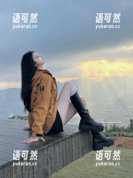 秀人网 - 让美七mia的少女写真唤醒内心的柔软，精选美图带来沉醉的视觉享受！