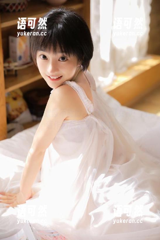 秀人网 - 欲罢不能的茜茜Kimi女神：高清作品展现迷人魅力