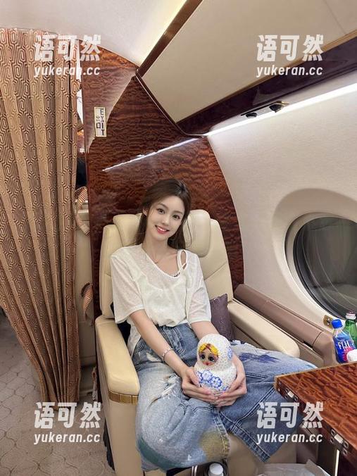 秀人网 - 心动不如行动，快来下载谢小葱的精美美足美图吧！