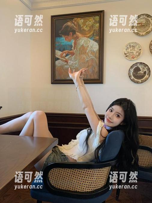 秀人网 - 邹晶晶高跟鞋时尚魅影：独特图片资源带你领略她的每日优雅瞬间！