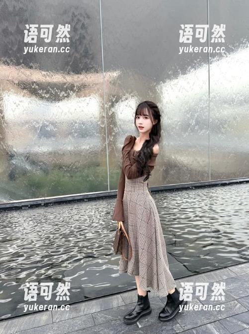 秀人网 - 阿乖Kiddo网袜写真资源大放送，尽在在线平台，时尚不容错过！