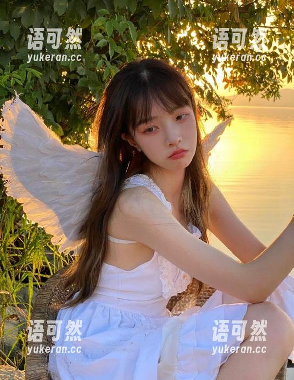 秀人网 - 火爆来袭！黄乐然最新美图套装，完美诠释什么叫高颜值时尚！