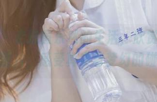 秀人网 – 走进黄乐然的生活，欣赏学姐的私拍图片，感受真实与梦幻的碰撞！