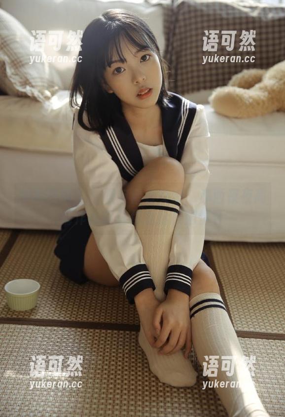 稚乖画册 - 校服与青春交响：赤西夜夜高清作品集让你重拾校园情怀
