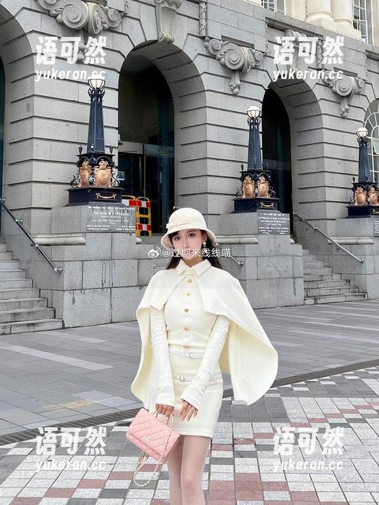 邂逅米线线sama教室，图库资源里的青春与梦幻交织！