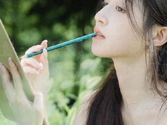 紧急企划 – 最新写真分享：见希w的可爱之旅，展现无尽的活力与风采