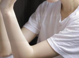 纳丝摄影 – 小表妹倾情推荐，女孩写真分享揭示女性内心的真实与梦幻