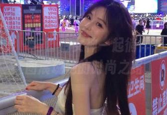 纳丝摄影 – 与舒怡女神一起徜徉，美图套图展现她的时尚之路