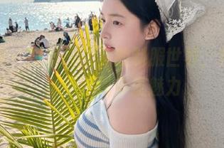 网红馆 – 探索酸酱兔的制服世界，精选写真集展现多重魅力