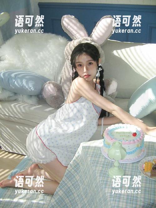 美媛馆 - 不容错过的Angela小热巴修女免费图片合集，提升你的视觉体验！