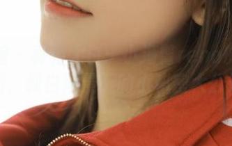 美媛馆 – 真相大白：小海臀rena的私拍原图，纯白背景下的小秘密大公开！